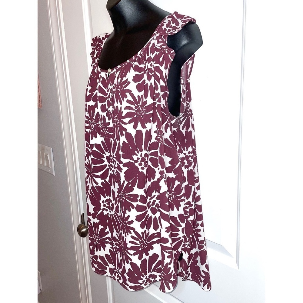 LOFT Plum & White Floral Sleeveless Top, size small - Picture 3 of 5